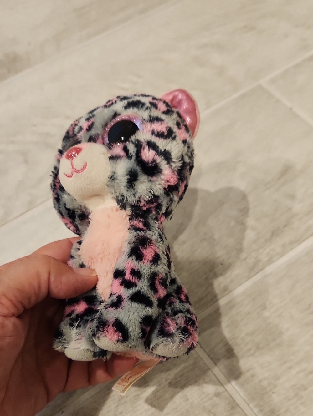 🐻 Plush Leopard Print Stuffed Animal - Pink & Gray